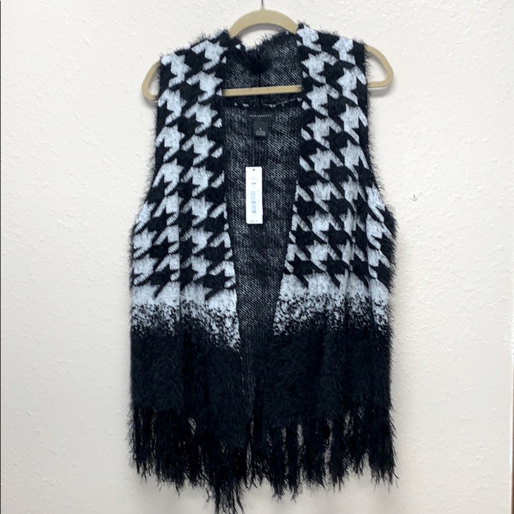 Investments Black and White Fringe Vest Sz L